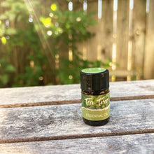 Load image into Gallery viewer, Tea Tree 🍵 Essential Oil💧
