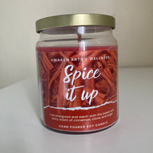 Load image into Gallery viewer, &quot;Spice it up&quot; 🌆 Cinnamon, clove, + sugar 🥮 Soy wax candle
